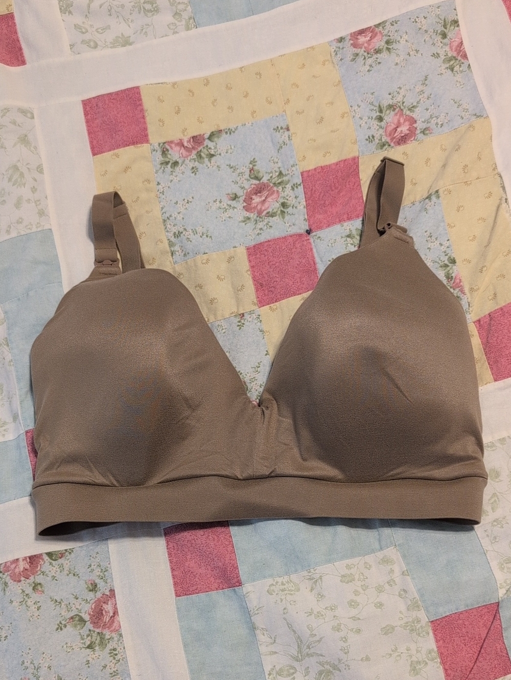NWOT Kindred Bravely Seamless Wireless Pumping Bra